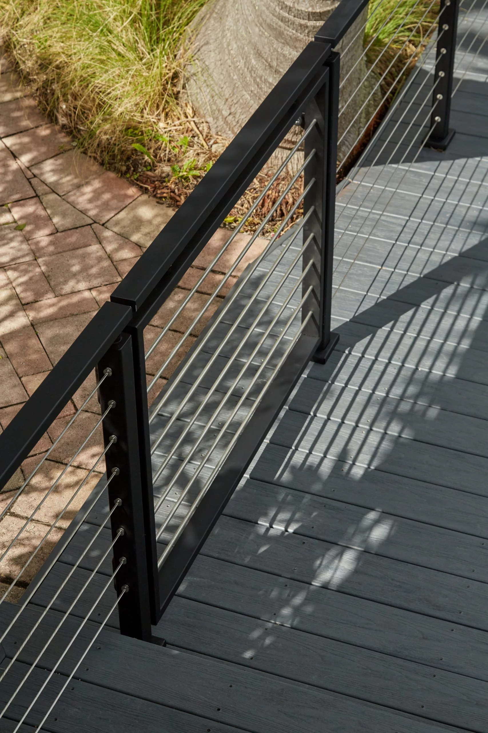 Miami Oceanside Deck With Black Cable Railing | Viewrail