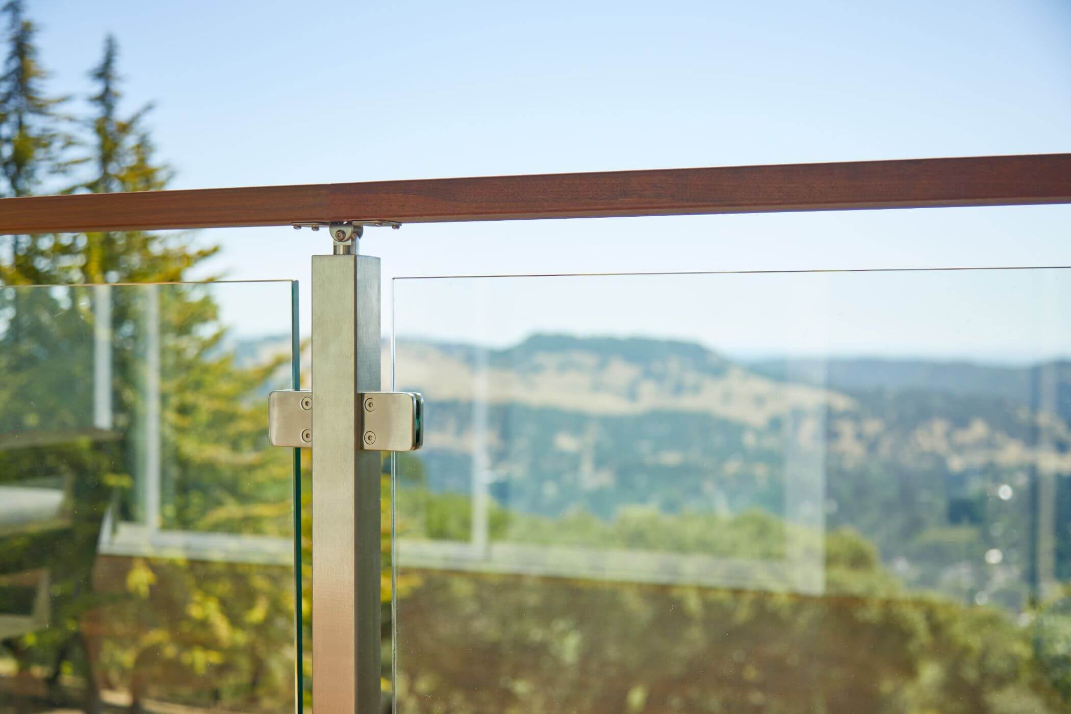 Glass Railing for a Scenic Deck Viewrail