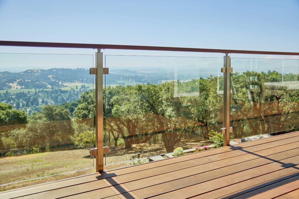 Glass Railing for a Scenic Deck Viewrail