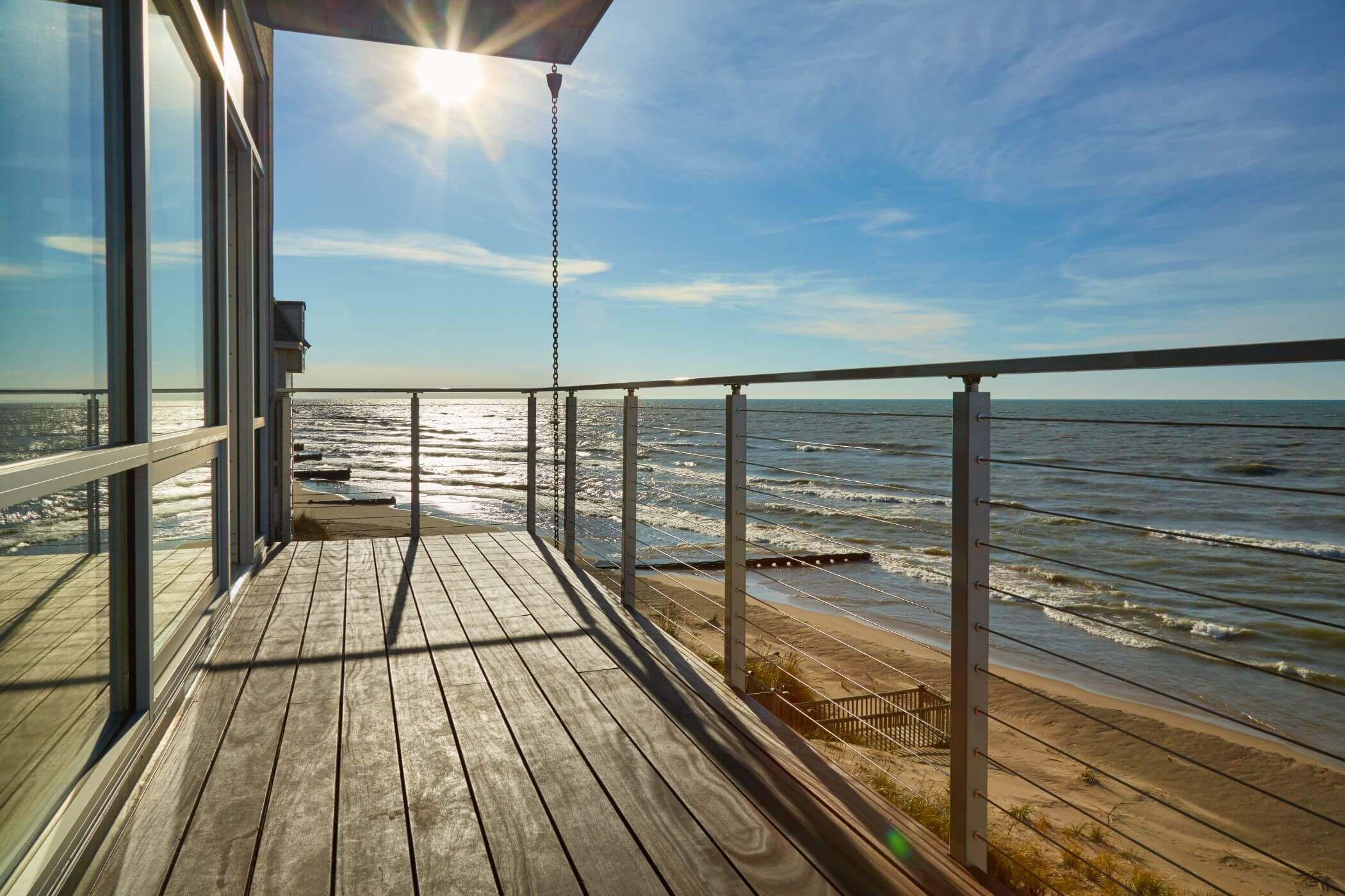 Deck Cable Railing at Silver Beach - Viewrail