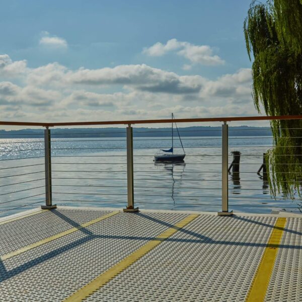 Port Railing Design Cable Railing for an East Coast Pier - Viewrail