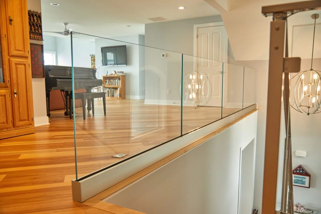 Glass store fence panels