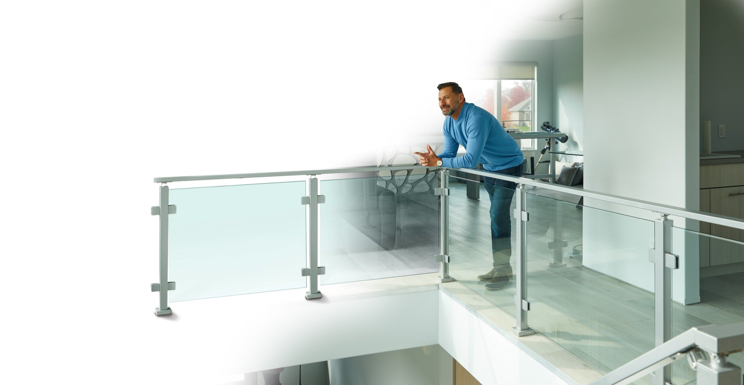 Glass Railing: Panel Railing for Stairs, Decks, & Balconies