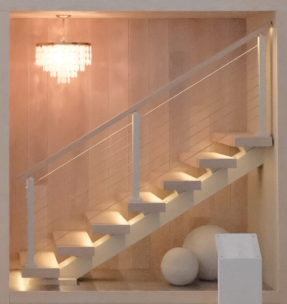 led stair capsule